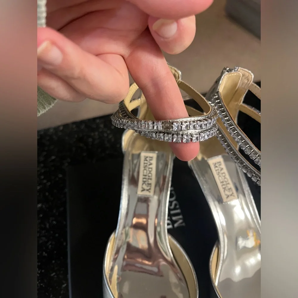 178$$ NIB 7.5 BADGLEY MISCHKA COLLECTION LILIBETH KITTEN HEEL ANKLE STRAP PUMP - Picture 7 of 15